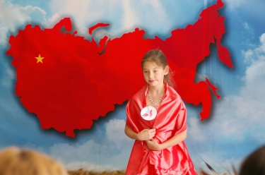 Концерт для беженцев «Товарищ Песня!»