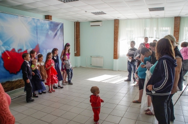 Концерт для беженцев «Товарищ Песня!»