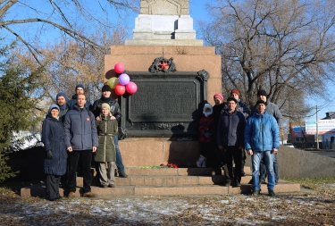 7 ноября 2015 года (встреча у памятника на Дудинской)