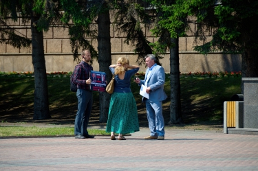 Пикет против Клишаса, Семёнова и «криминализация семьи»