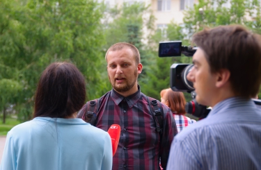 Сбор подписей против закона «о криминализации семьи»