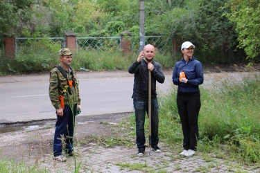 Уборка братской могилы революционеров-большевиков