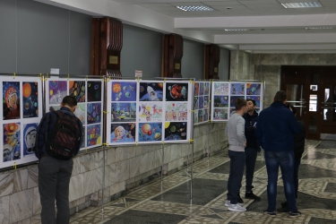 Сборка выставки «Пионеры дальнего космоса»