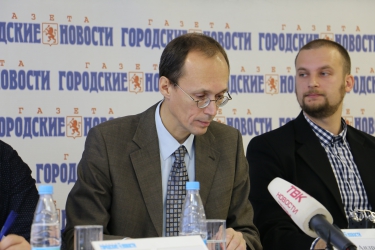 Пресс-конференция по итогам сбора подписей против закона «о криминализации семьи» («Городские новости»)