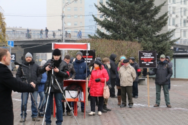 Митинг против закона «о криминализации семьи»
