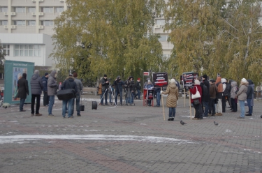 Митинг против закона «о криминализации семьи»