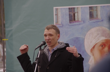 Митинг против закона «о криминализации семьи»