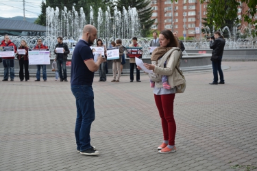 Массовый пикет против Кузнецовой